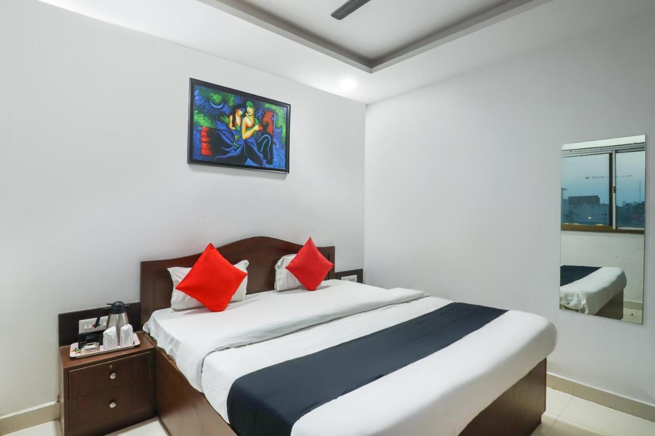 Capital O 70631 Hotel Dwarka International Darbhanga Ngoại thất bức ảnh